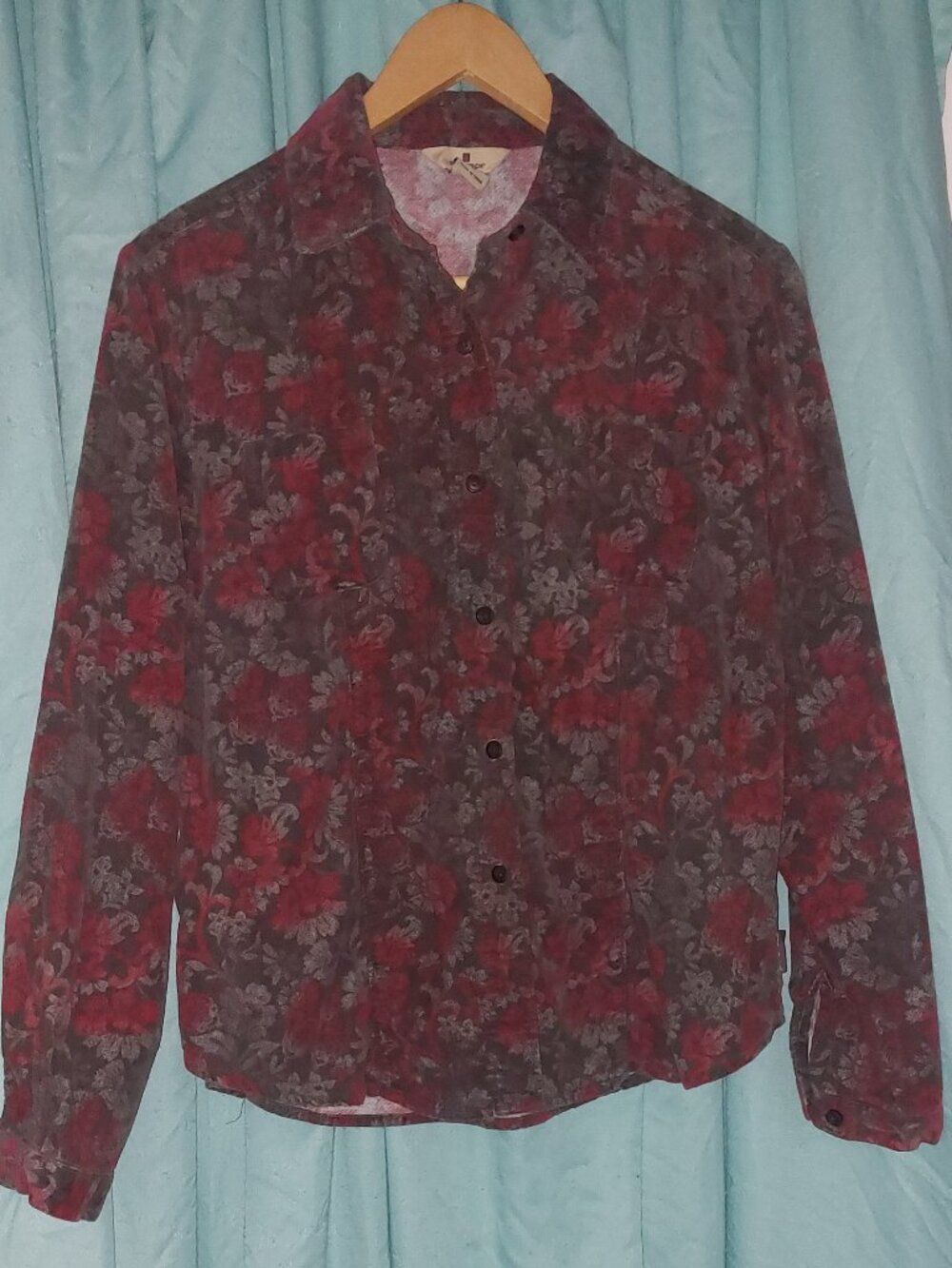 Woolrich Long-Sleeve Corduroy Button-Up Shirt Medium